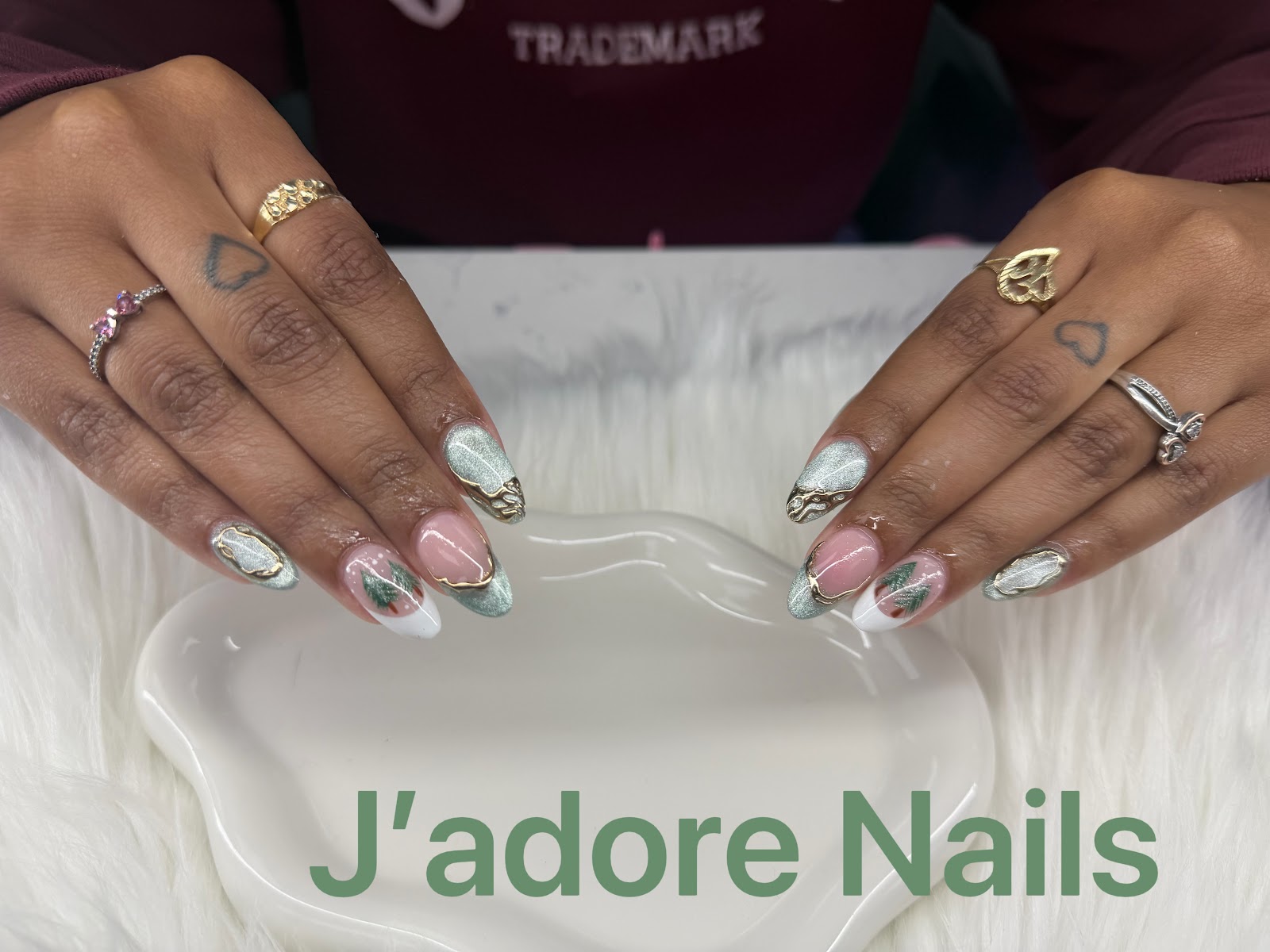 J’adore Nails logo